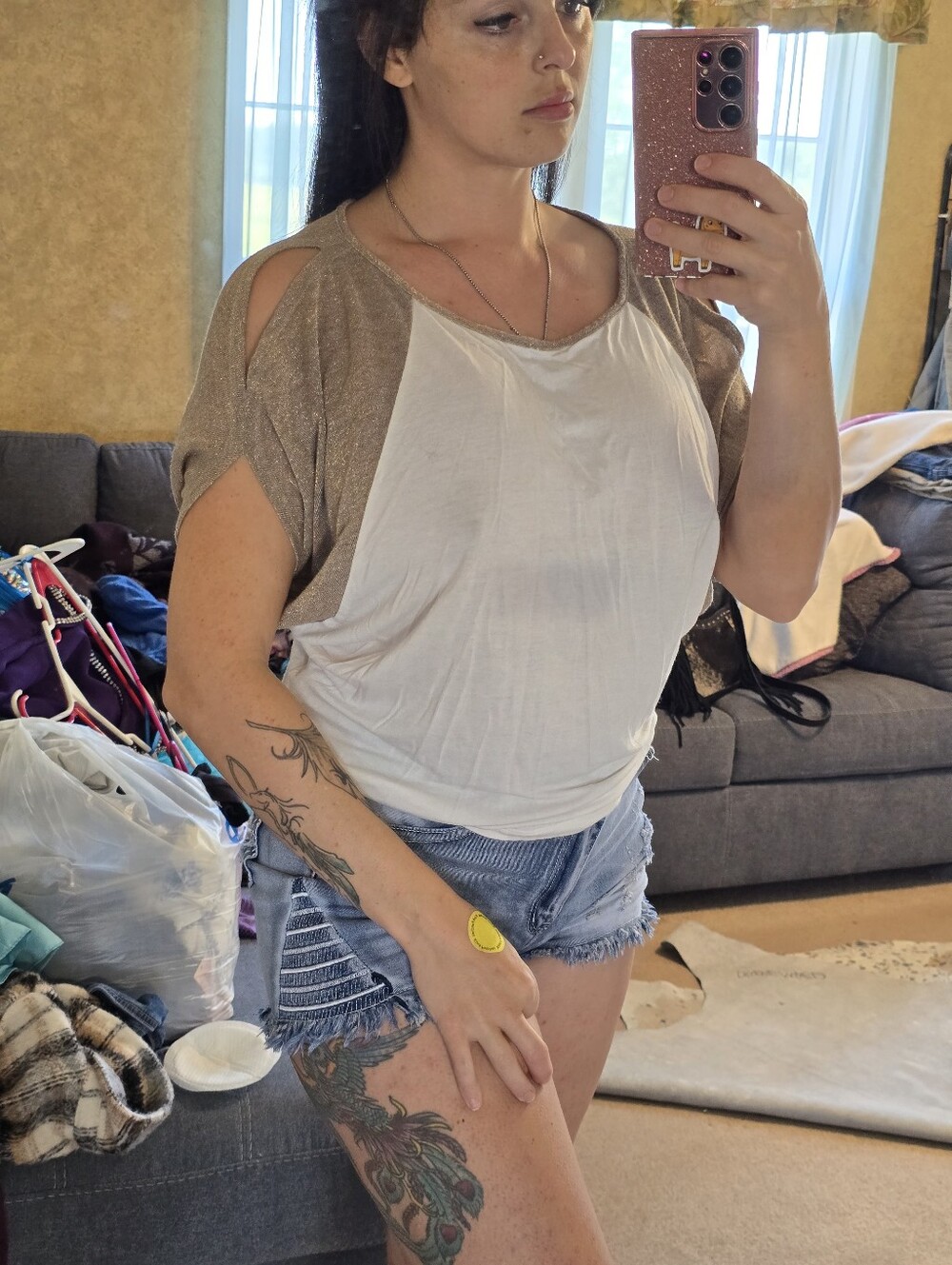 Cold-Shoulder Short Sleeve Tee in White and Metallic Gold